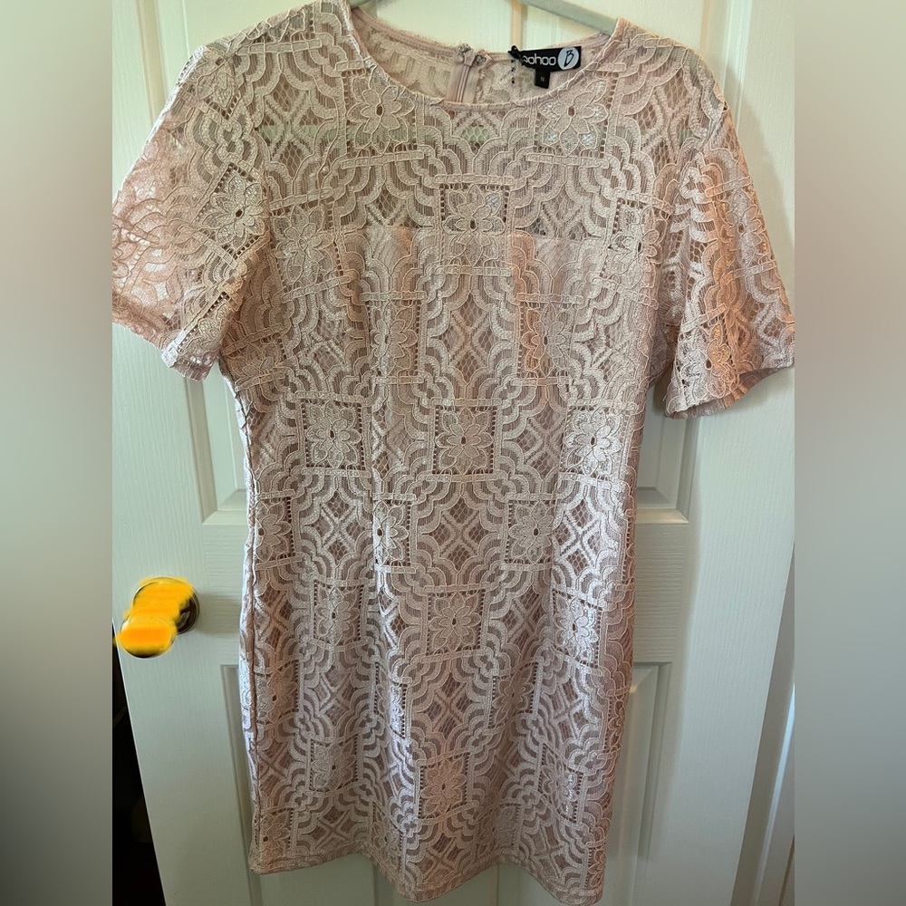 Boohoo Boutique Ivy All Over Lace Shift Dress - Blush